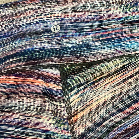 Lululemon Wunder Under Leggings - Picture 4 of 7